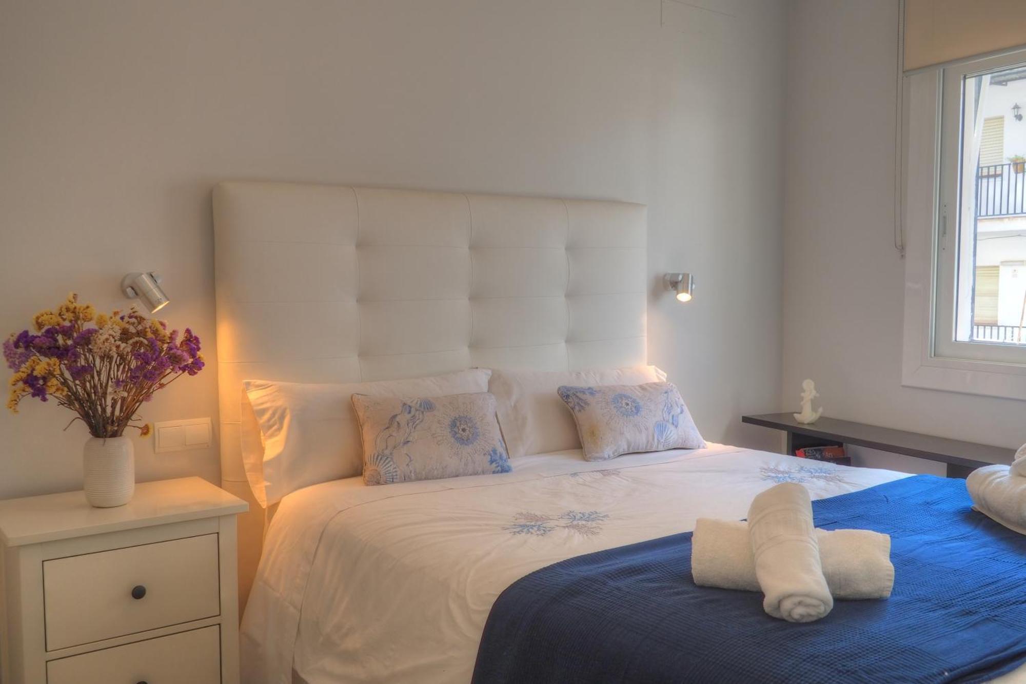 Orquidea Apartment By Hello Homes シッチェス エクステリア 写真