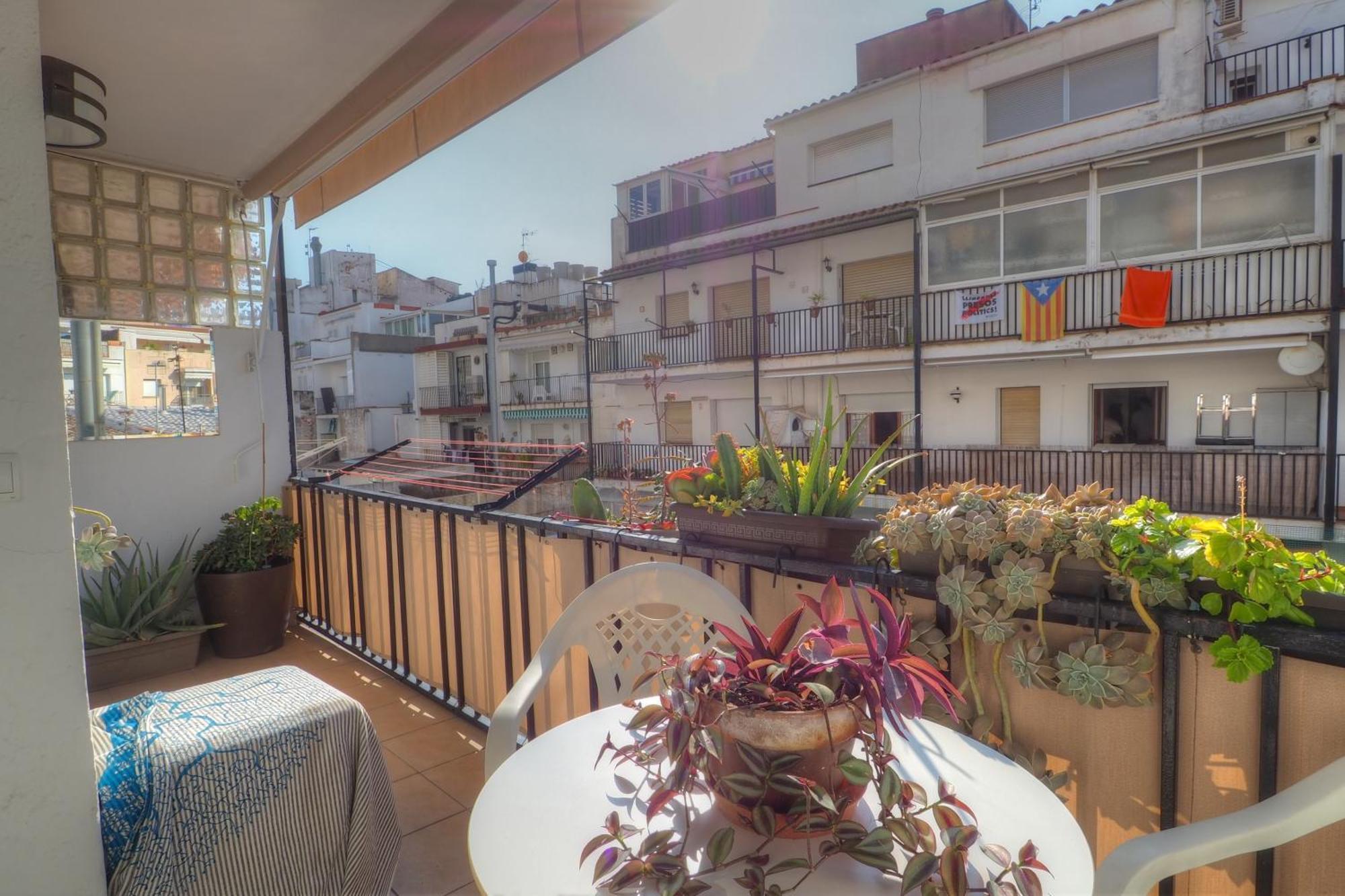 Orquidea Apartment By Hello Homes シッチェス エクステリア 写真